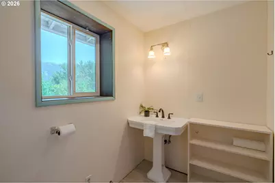 29722 State Highway 14, Washougal, WA 98671 - Photo 30