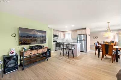 2267 Oregon Ct, Woodburn, OR 97071 - Photo 6