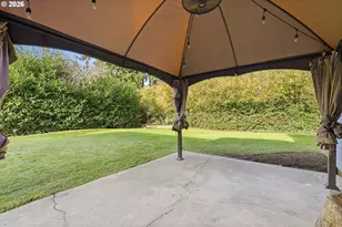 1235 SW Carson St, Portland, OR 97219 - Photo 28