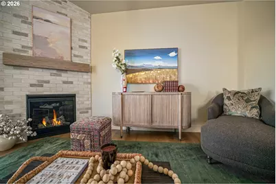 586 NW Cascade Mountain Dr, Dallas, OR 97338 - Photo 18