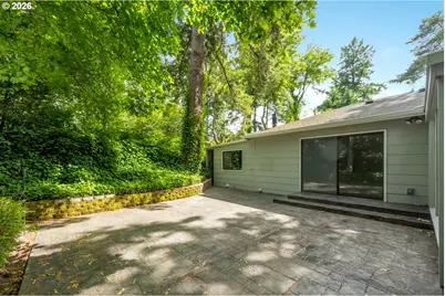10165 SW Walker Rd, Beaverton, OR 97005 - Photo 32