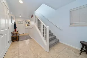 140 Breezee Way, Tillamook, OR 97141 - Photo 16