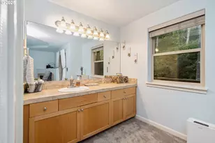 140 Breezee Way, Tillamook, OR 97141 - Photo 10