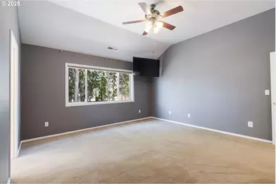 2525 NE Charlois Dr, Hillsboro, OR 97124 - Photo 26