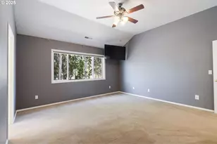 2525 NE Charlois Dr, Hillsboro, OR 97124 - Photo 26