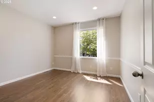 2525 NE Charlois Dr, Hillsboro, OR 97124 - Photo 22