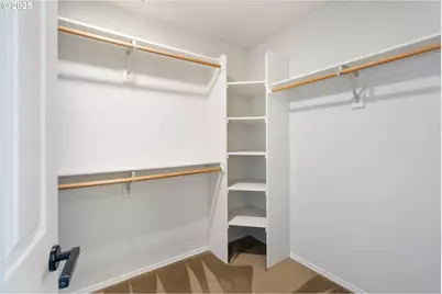 2525 NE Charlois Dr, Hillsboro, OR 97124 - Photo 30