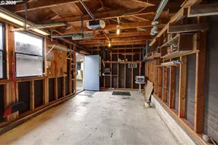 1449 9th St, Astoria, OR 97103 - Photo 16