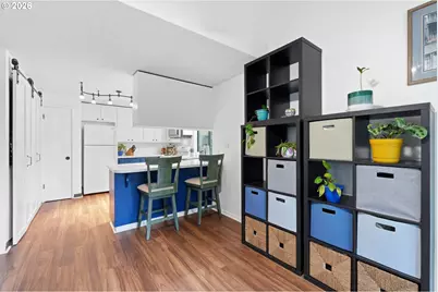 219 Cervantes #219, Lake Oswego, OR 97035 - Photo 10