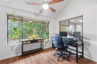 219 Cervantes #219, Lake Oswego, OR 97035 - Photo 12