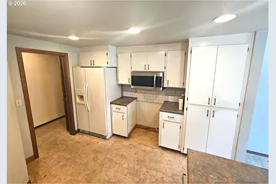 14875 NE Sacramento St #142, Portland, OR 97230 - Photo 6