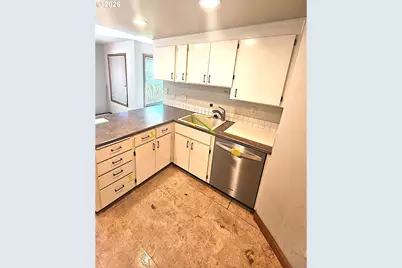 14875 NE Sacramento St #142, Portland, OR 97230 - Photo 10