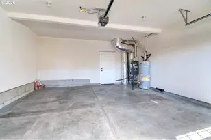 7473 NE Fremont St, Portland, OR 97213 - Photo 36