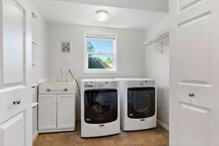 1612 Belmont Ave, Hood River, OR 97031 - Photo 16