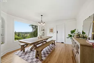 2450 Birch Ln, Eugene, OR 97403 - Photo 12
