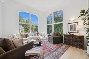 5604 SW Knightsbridge Dr, Portland, OR 97219 - Photo 8