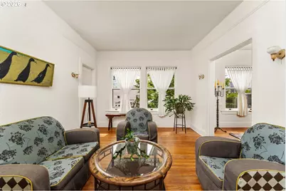 731 SW King Ave #10, Portland, OR 97035 - Photo 8