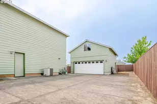 6194 Rosemarie St, Albany, OR 97321 - Photo 2
