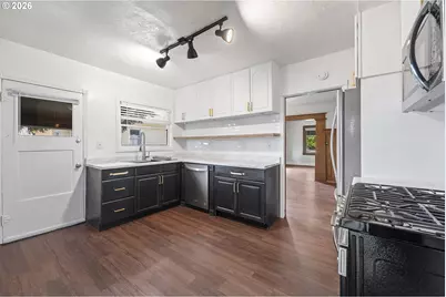 1103 N Baldwin St, Portland, OR 97217 - Photo 12