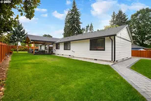 8955 SW Club Meadow Ln, Portland, OR 97225 - Photo 32