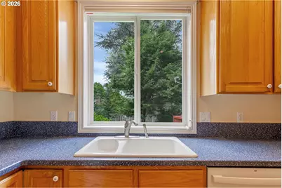1821 NW 129th Pl, Portland, OR 97229 - Photo 14