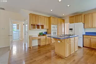 1821 NW 129th Pl, Portland, OR 97229 - Photo 12
