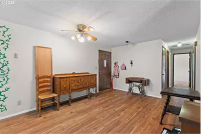 1959 Breakwood Cir SE, Albany, OR 97322 - Photo 6