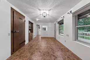 8160 Lookingglass Rd, Roseburg, OR 97471 - Photo 8