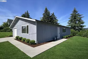 650 NE Polk St, Roseburg, OR 97470 - Photo 2