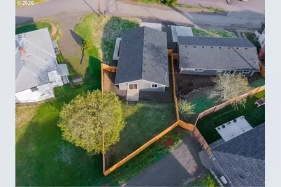 650 NE Polk St, Roseburg, OR 97470 - Photo 32