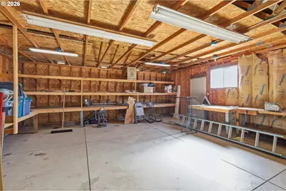 1033 S 34th Pl, Springfield, OR 97478 - Photo 38