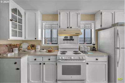 24312 Cardwell Hill Dr, Philomath, OR 97370 - Photo 18