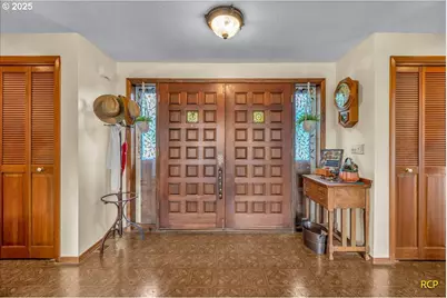 24312 Cardwell Hill Dr, Philomath, OR 97370 - Photo 8