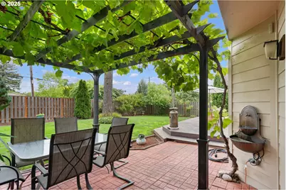 9358 SW Claridge Dr, Portland, OR 97223 - Photo 44