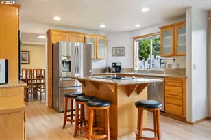 9358 SW Claridge Dr, Portland, OR 97223 - Photo 12