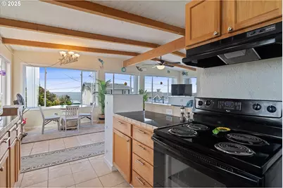 5218 NW Jetty Ave, Lincoln City, OR 97367 - Photo 30