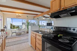 5218 NW Jetty Ave, Lincoln City, OR 97367 - Photo 30