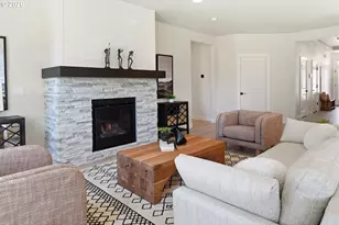 8263 N Hargrave St, Camas, WA 98607 - Photo 6