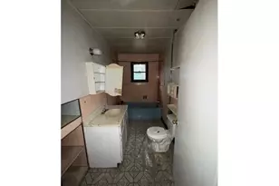 381 SE Gregory Dr, Winston, OR 97496 - Photo 18