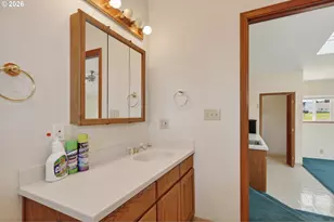 1800 Markham Rd, Hood River, OR 97031 - Photo 48