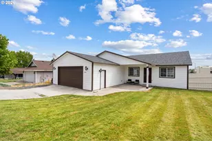 2511 Curlew St, Umatilla, OR 97882 - Photo 1