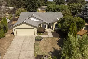 307 SE 99th Ct, Vancouver, WA 98664 - Photo 2