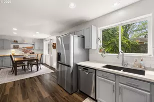 1410 NE Dekum St, Portland, OR 97211 - Photo 12