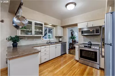 2945 NE 68th Ave, Portland, OR 97213 - Photo 10