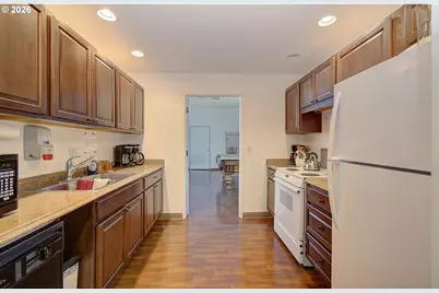 13117 NW 8th Ave #B, Vancouver, WA 98685 - Photo 26
