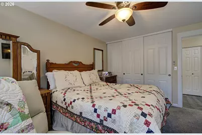 13117 NW 8th Ave #B, Vancouver, WA 98685 - Photo 12