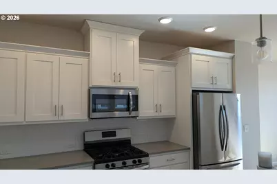 7024 SE Frasier Ln, Hillsboro, OR 97123 - Photo 4