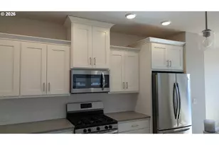 7024 SE Frasier Ln, Hillsboro, OR 97123 - Photo 4