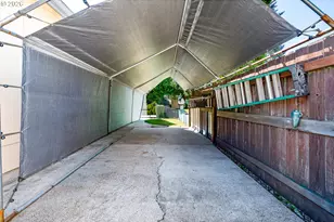 586 S 68th Pl, Springfield, OR 97478 - Photo 34