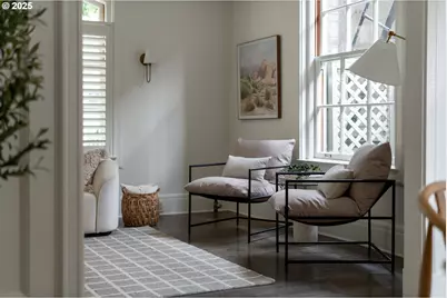 410 NW 18th Ave #103, Portland, OR 97209 - Photo 14